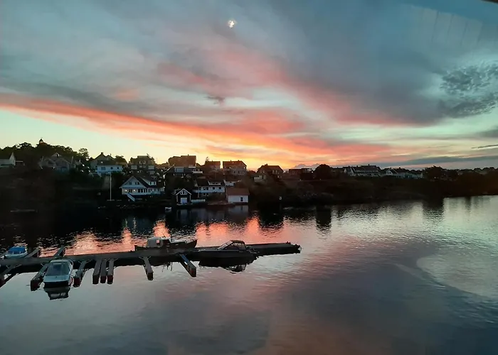 Lovely In Maritime Surroundings Near Apartmán